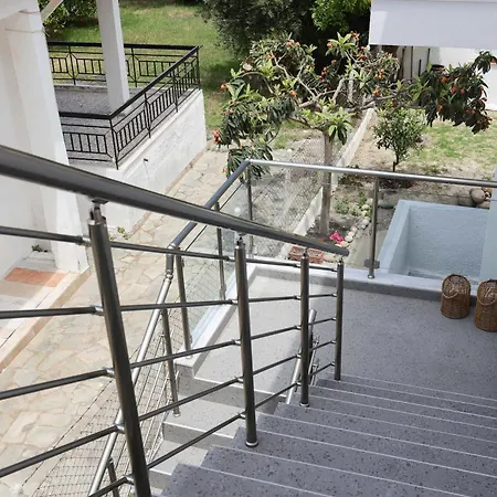 Gregory Luxury Apartment Pefkochori