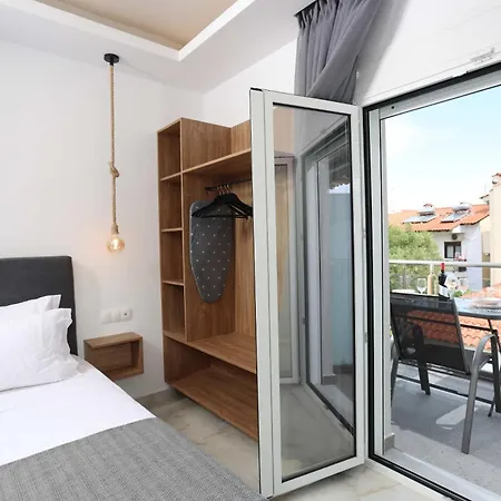 Gregory Luxury Pefkochori